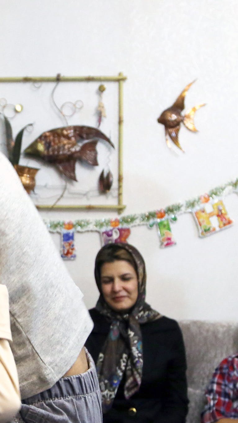 De prominente Iraanse mensenrechtenactivist Nasrin Sotoudeh, vlak na haar vrijlating uit de gevangenis