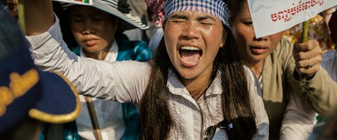 De Cambodjaanse mensenrechtenverdedigster Tep Vanny tijdens een demonstratie. Foto: Thomas Cristofoletti/Ruom