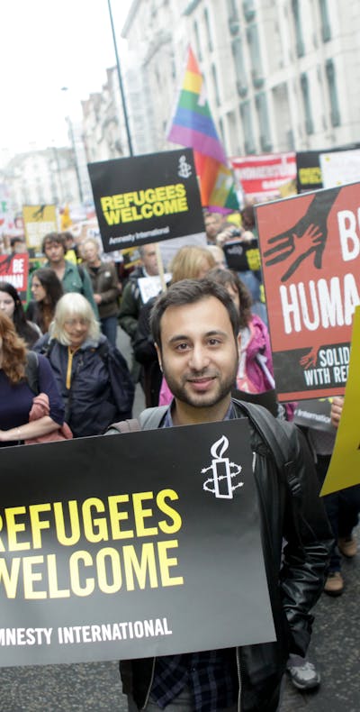 De Vluchtelingen Welkom-demonstratie in Londen op 17 september trok 30 duizend mensen. Het evenement was georganiseerd door Amnesty International en Solidarity with Refugees in samenwerking met meer dan 40 andere organisaties.