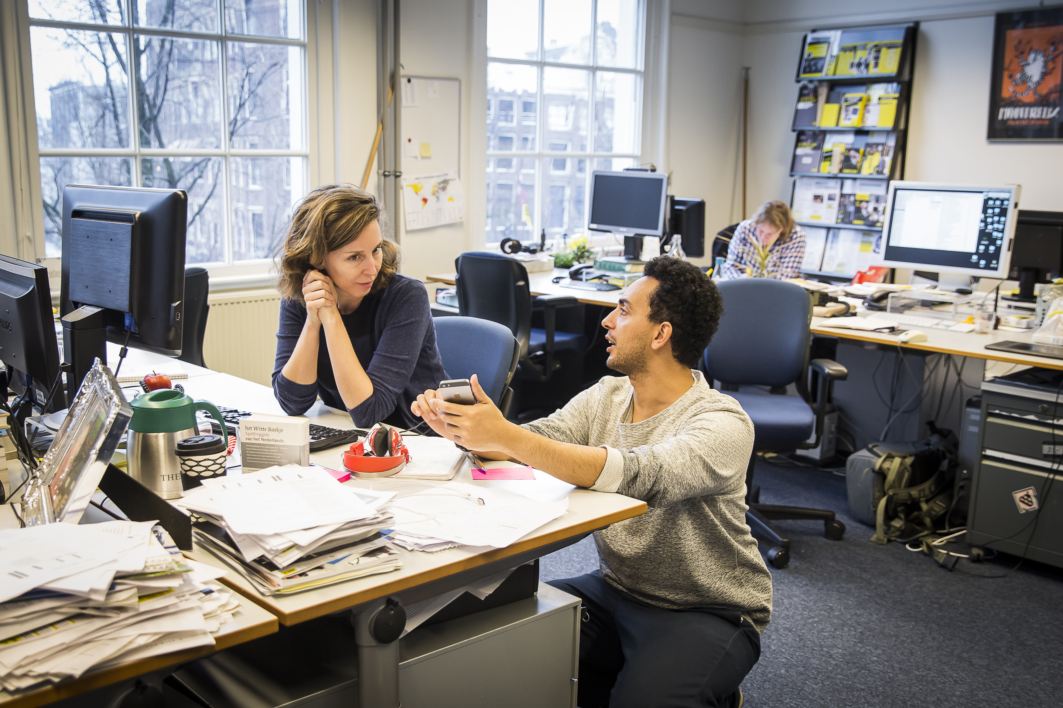 Aan het werk op Amnesty’s hoofdkantoor in Amsterdam