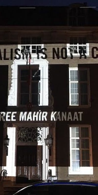Actie bij de Turkse ambassade voor de Dag van de Persvrijheid