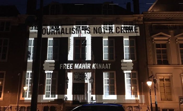 Actie bij de Turkse ambassade voor de Dag van de Persvrijheid