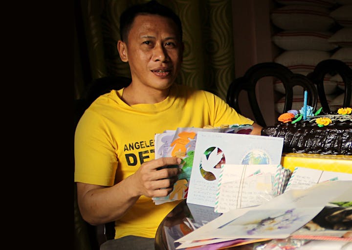 Meer dan 100 mensen zijn weer vrij - Amnesty International