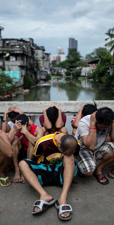 Drugsverdachten bij anti-drugsoperatie in de Filipijnse hoofdstad Manilla