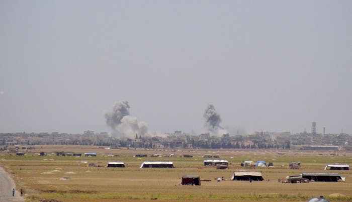 Luchtaanval door de troepen van Assad in Idlib, Syrië. 17 burgerdoden waren het gevolg.