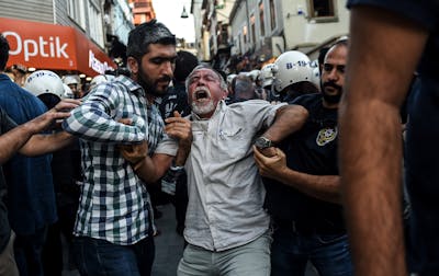 Turkse politie pakt demonstrerende bouwvakkers op
