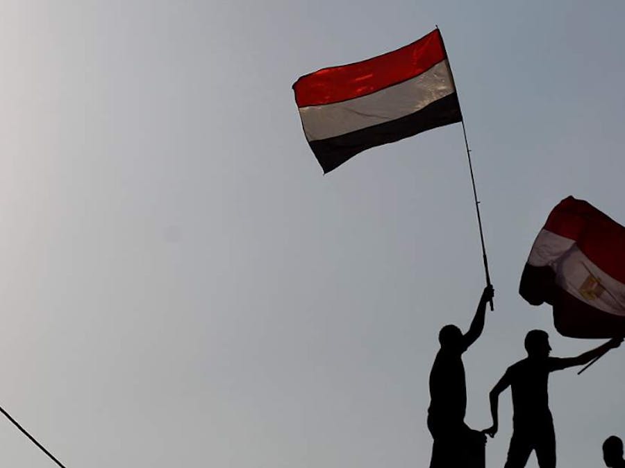 Egypte’s Supreme State Security Prosecution (SSSP), een speciaal onderdeel van het Openbaar ministerie, misbruikt antiterrorismewetgeving om duizenden vreedzame critici te vervolgen en hen een eerlijk proces te onthouden