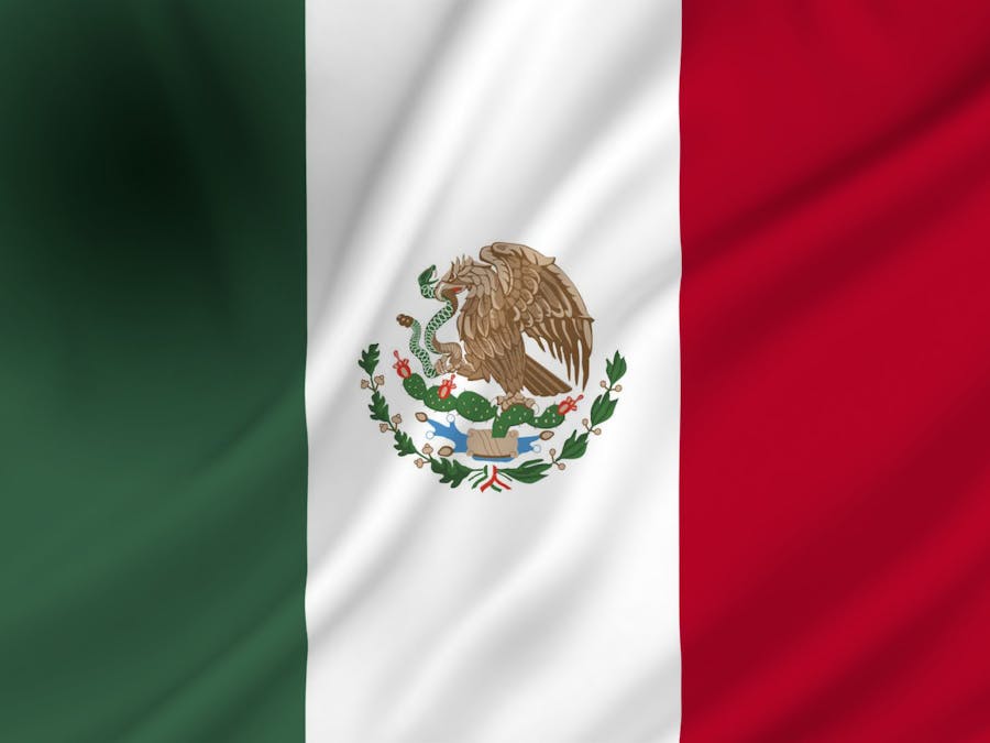 De vlag van Mexico. Het land stelt een onderzoek in naar de moord op milieuactivist Samir Flores Soberanes.