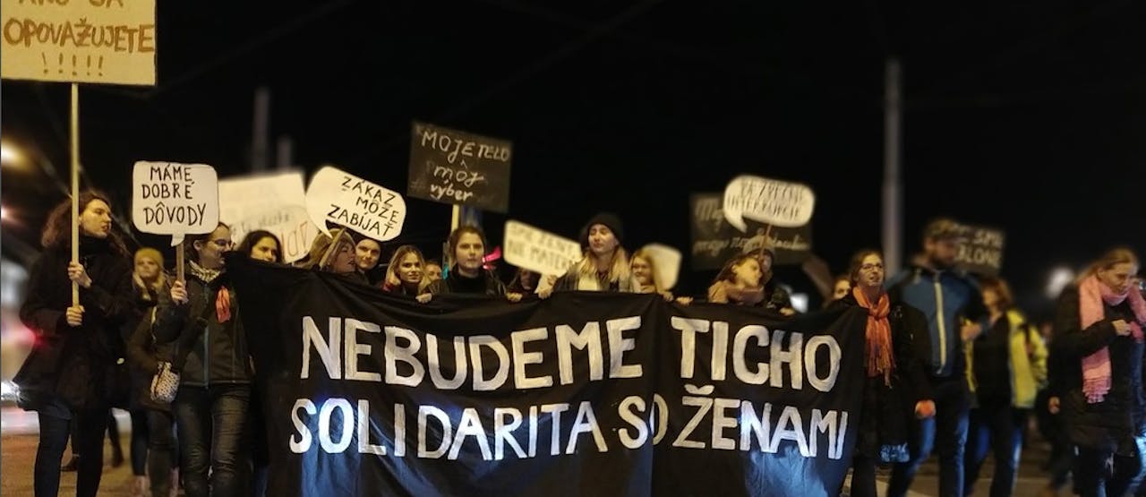 Demonstratie tegen repressieve abortuswetgeving in Bratislava in Slowakije, november 2019