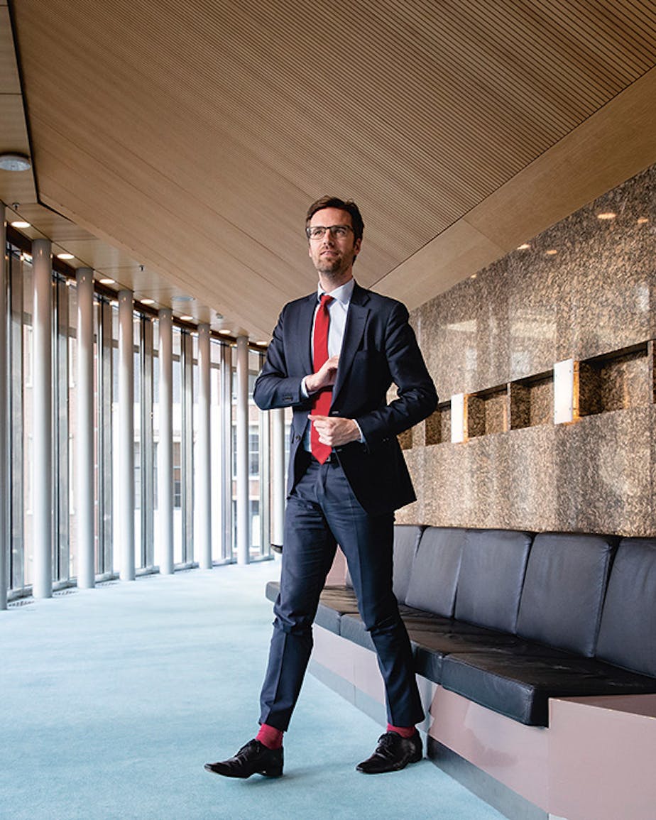 Kamerlid Sjoerd Sjoerdsma (D66) tijdens het wekelijkse Vragenuurtje in de plenaire zaal van de Tweede Kamer.