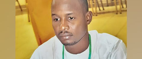 Mamane Kaka Touda uit Niger is vrijgelaten. Hij zat vast nadat hij een bericht over een mogelijke coronabesmetting in Niger online zette .