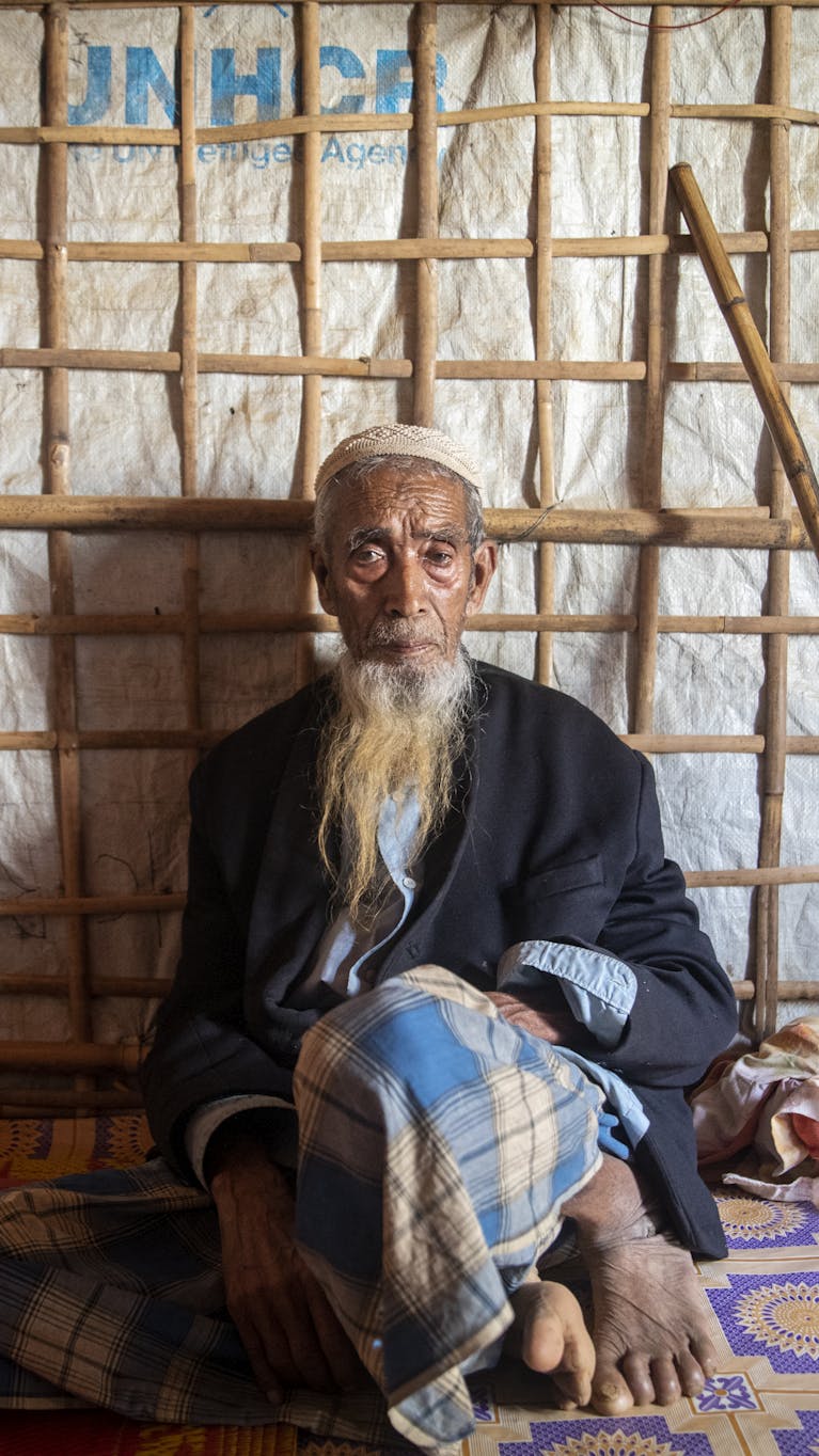 Abul Hossain in het Kutupalong-kamp in Bangladesh
