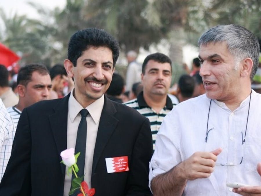 In Bahrein dreigt Abdulhadi Al-Khawaja (links) blind te worden omdat hij geen medische zorg krijgt. De mensenrechtenverdediger zit al 11 jaar ten onrechte gevangen.