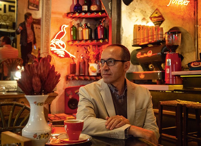 Burhan Sönmez: ‘We gaan in Turkije allemaal gebukt onder hetzelfde onrechtvaardige rechtssysteem.’