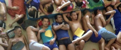 Overvolle gevangenis in Cambodja