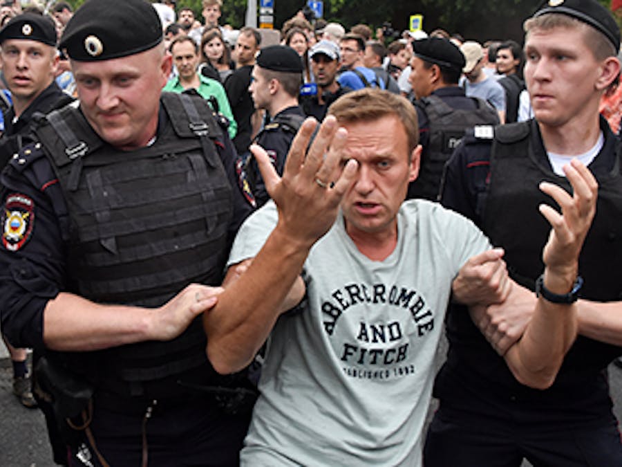In Rusland is Aleksei Navalny veroordeeld tot 2 jaar en 8 maanden strafkamp