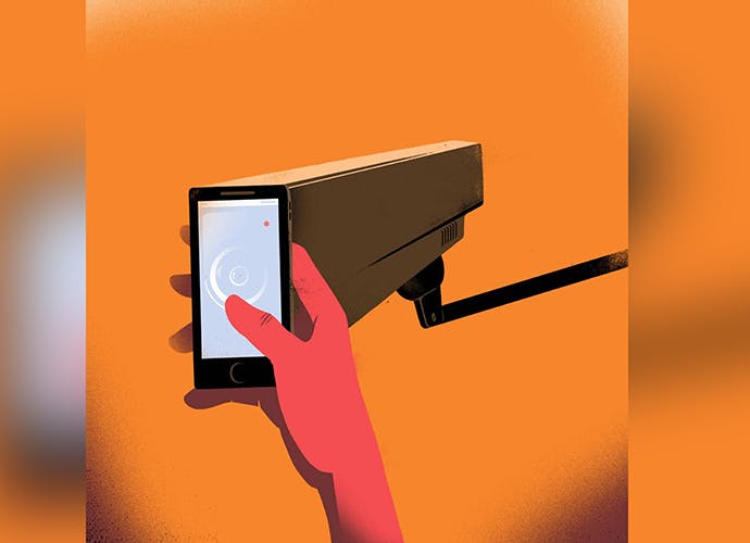 Gebruikers van Facebook en Google worden constant gevolgd in hun online én offline gedrag, bijvoorbeeld door gekoppelde apparaten.