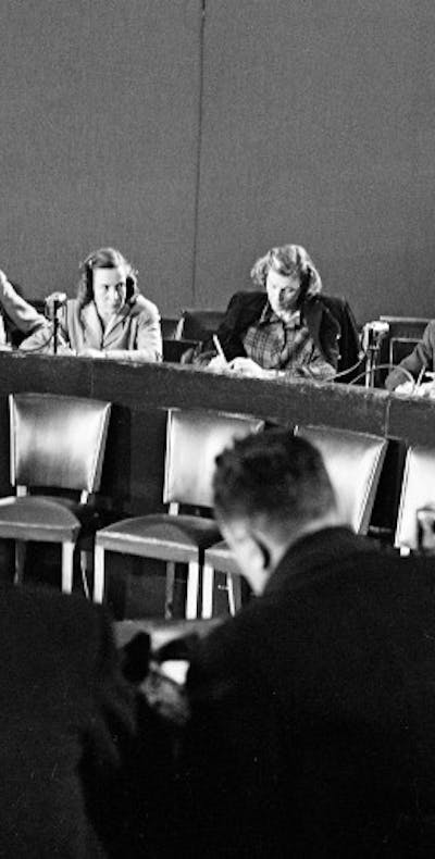 De persconferentie na het aannemen van de Universele Verklaring van de Rechten van de Mens (Parijs, 1948)