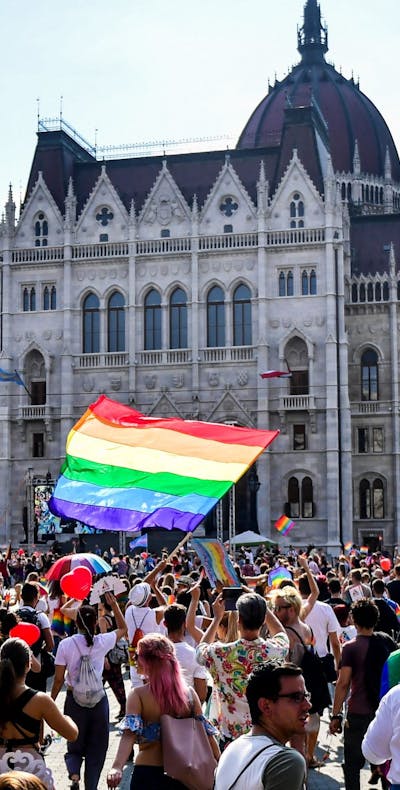 Gay pride bij het Hongaarse parlement in 2018
