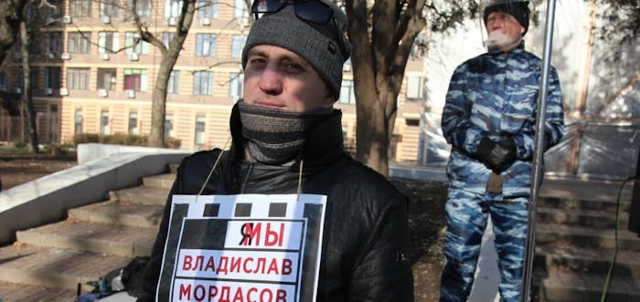 In Rusland is journalist Igor Khoroshilov gearresteerd op beschuldiging van ‘extremisme’. In een Facebook-bericht had hij opgeroepen om ‘slim te stemmen’.