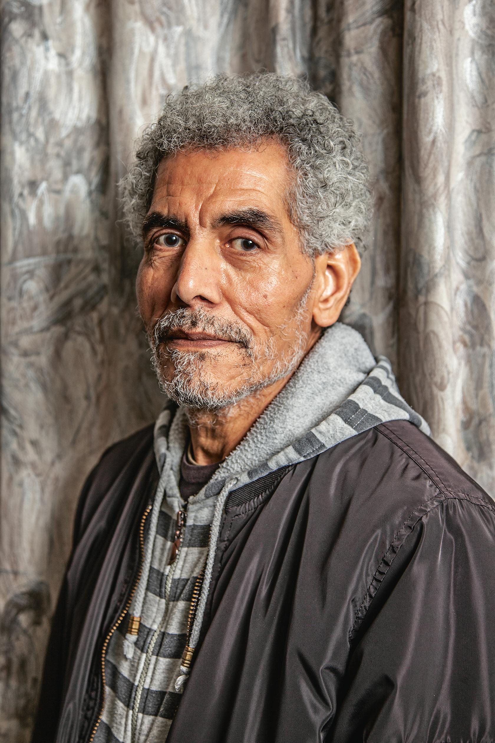 Salim (63) kreeg in 1994 een tijdelijke verblijfsvergunning op humanitaire gronden, maar door psychische problemen kwam hij er niet toe om die te verlengen. Nu is hij staatloos.