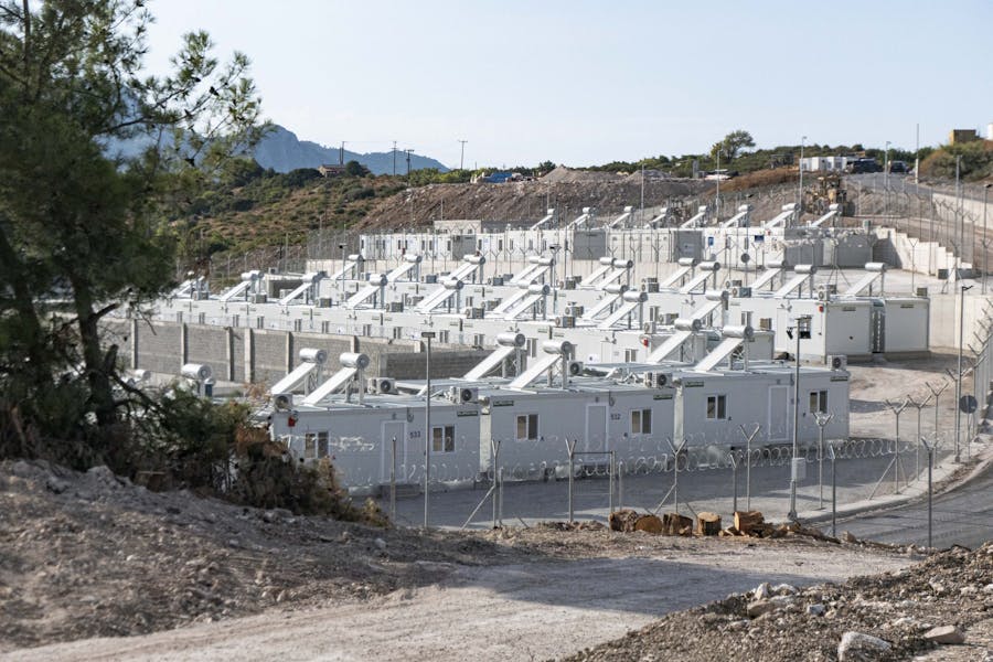 Nieuw zwaarbeveiligd asielzoekerscentrum op Samos, GRiekenland