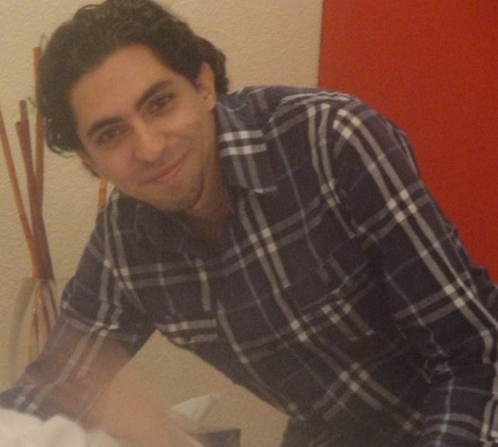 Raif Badawi mag nadat hij zijn gevangenisstraf heeft uitgezeten Saudi-Arabië vanwege een reisverbod 10 jaar lang niet verlaten