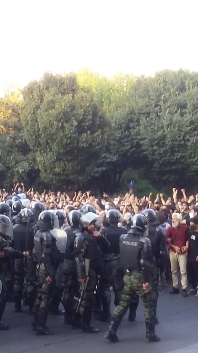 Executie van jonge demonstrant in Iran wakkert vrees aan voor meer terechtstellingen