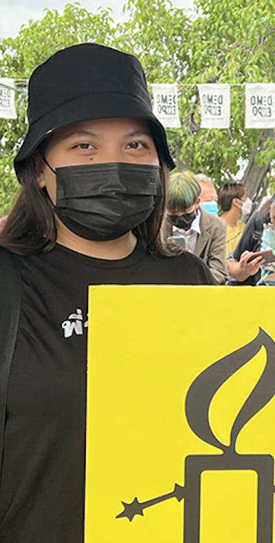 In Thailand zijn drie activisten vrijgelaten. Ze waren opgepakt omdat ze koning beledigd zouden hebben