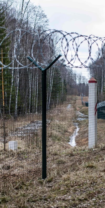 De grens tussen Letland en Rusland