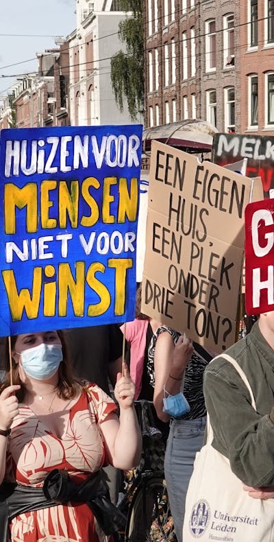 Woonprotest tegen de huizencrisis, Amsterdam, 2021.