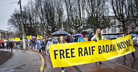 Demonstratie voor de Ambassade van Saudi-Arabië in Den Haag voor de vrijlating van Raif Badawi.
