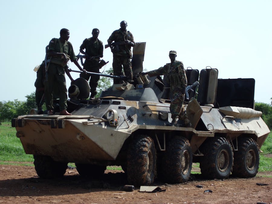 Een BTR-80-tank in beslag genomen van de SAF