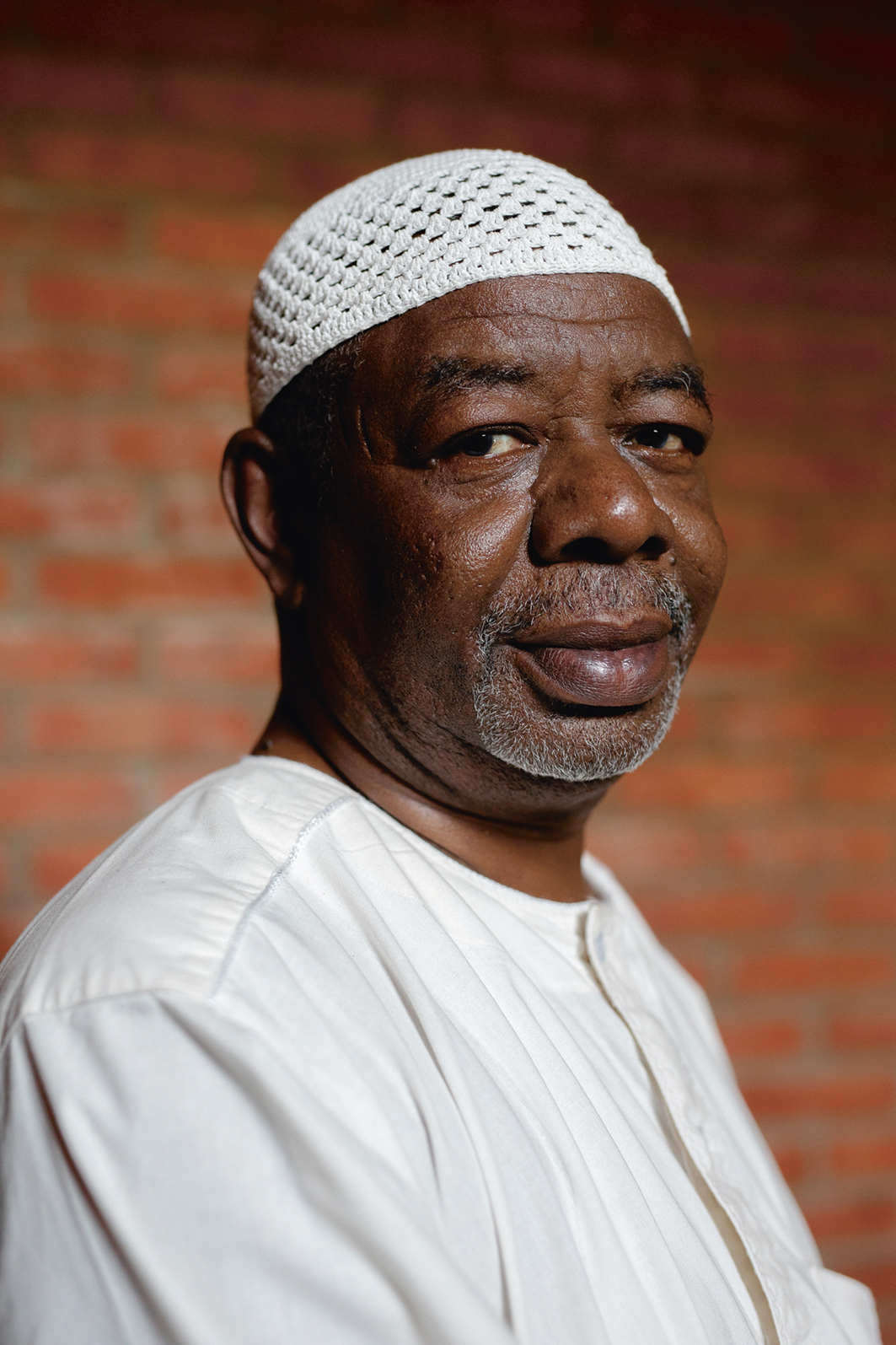 In Soedan werkte Malik Adam Idris (65) voor Save the Children en Oxfam, in Groningen als schoonmaker.