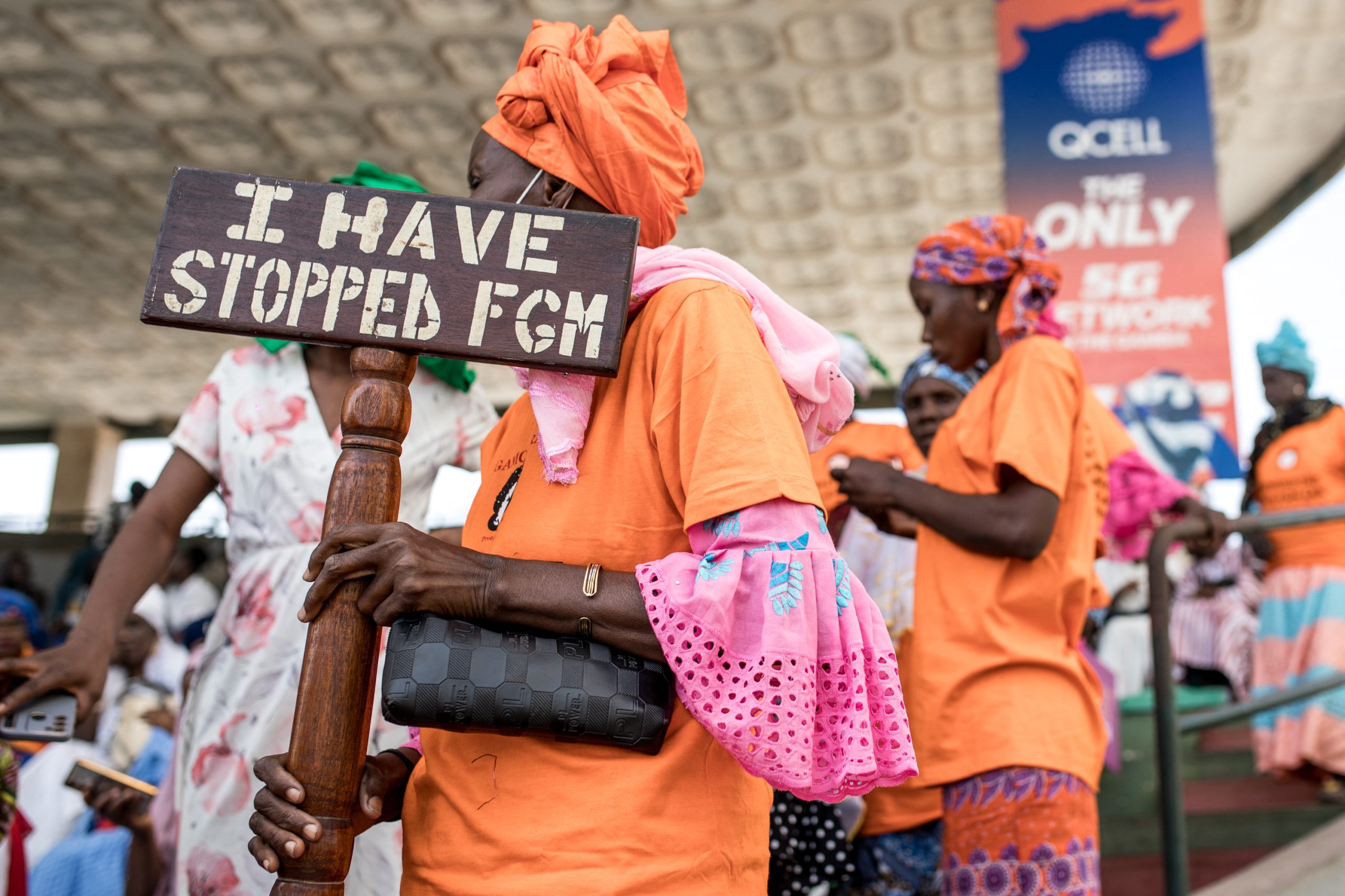 Demonstratie tegen het intrekken van het verbod op vrouwelijke genitale verminking (FGM) in Gambia.