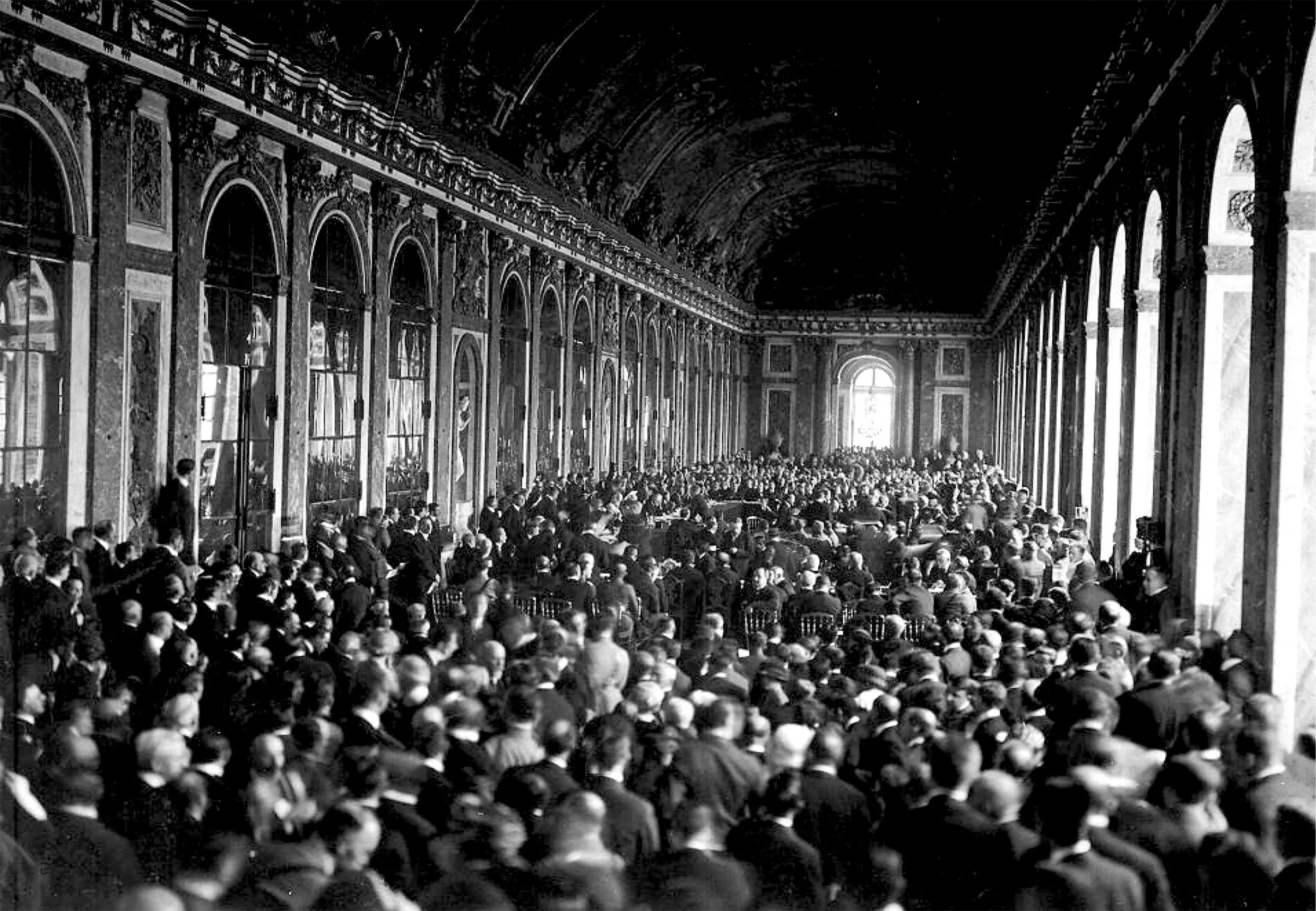 1918: Ondertekening van het Verdrag van Versailles