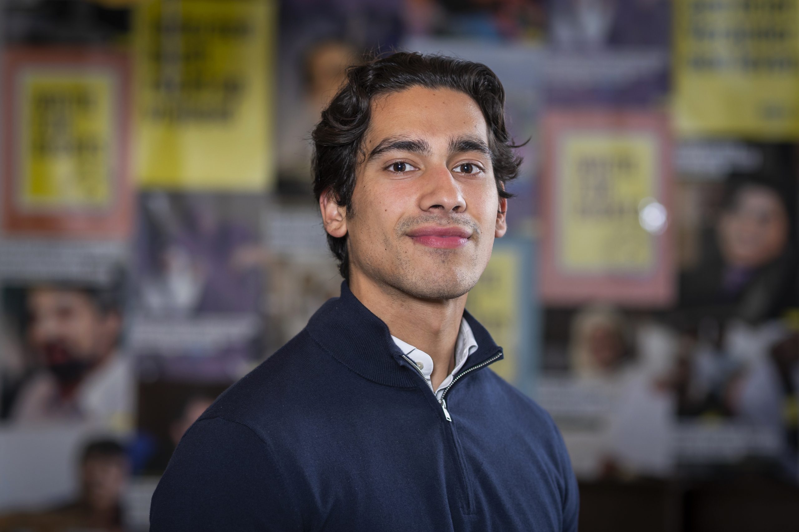 Jahan Omari (hij/hem, 19)