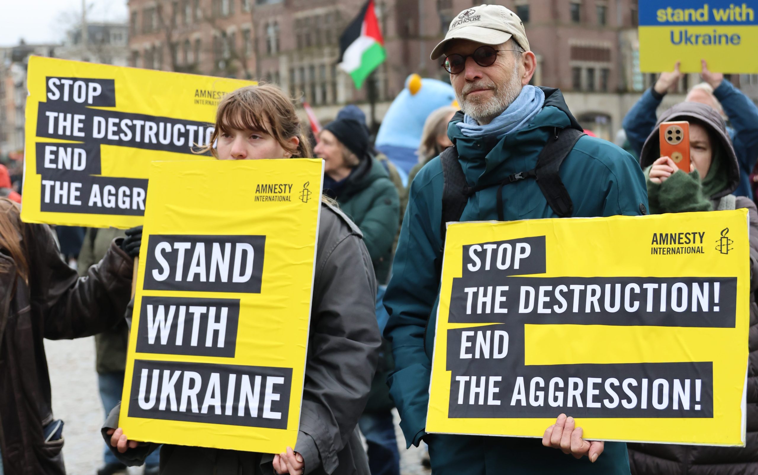 Amnesty International sloot zich aan bij een actie voor Oekraïne op 22 februari op de Dam, georganiseerd door Stichting Oekraïners in Nederland.