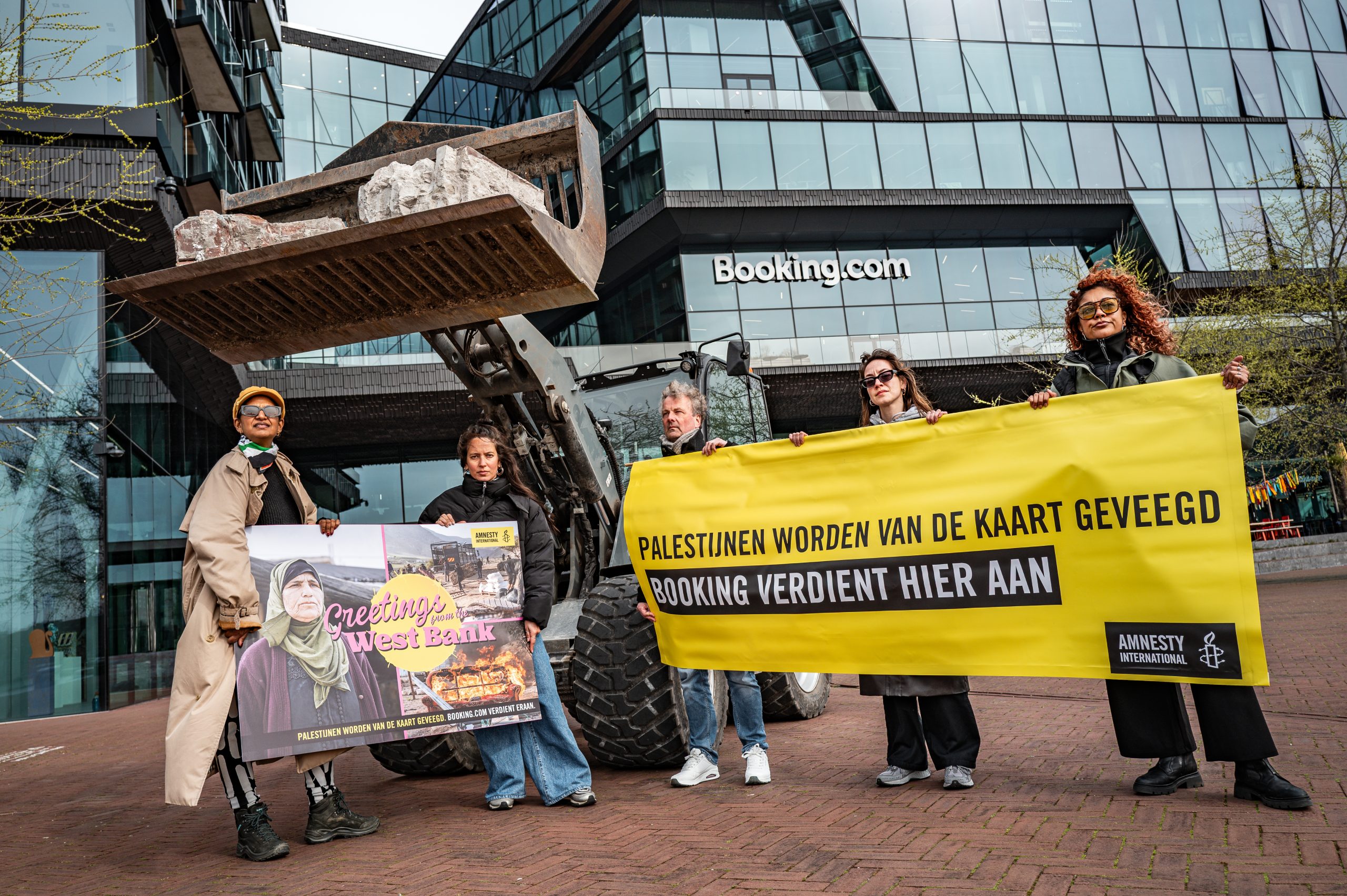 Amnesty voert actie bij Booking.