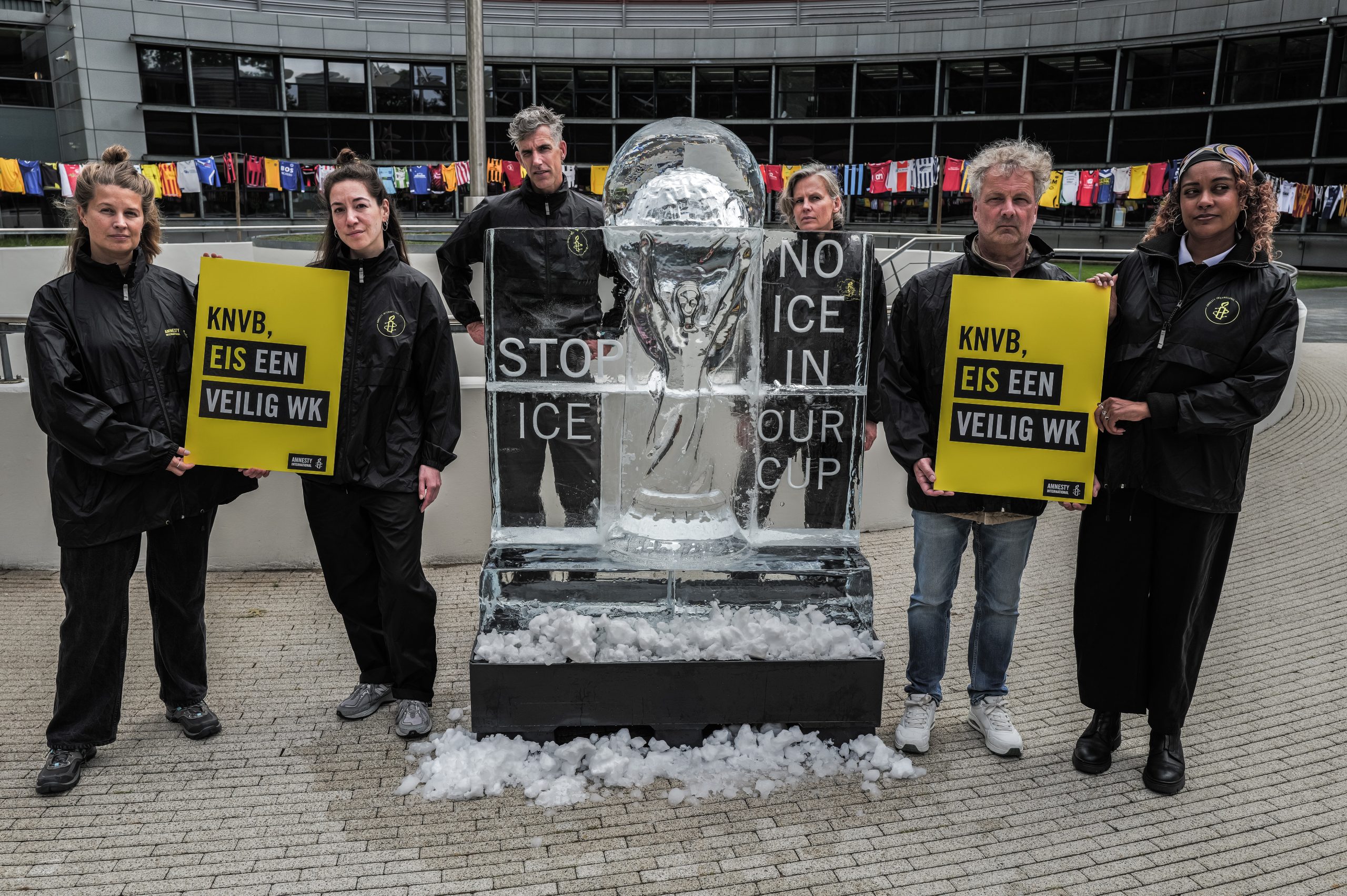 knvb-actie door Amnesty tijdens het WK 2026